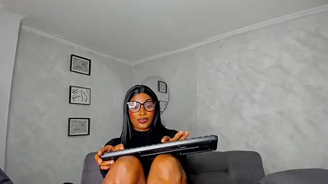 Emattaylor Live XXX-Chat