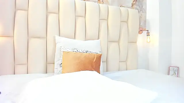 lia_mariana Adlı Modelin Canlı XXX Sohbeti