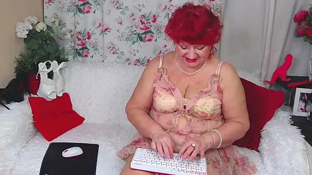 CandyBoobsDD's Live XXX Chat