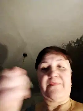 Show modela ViolaStar75 na web-kameri