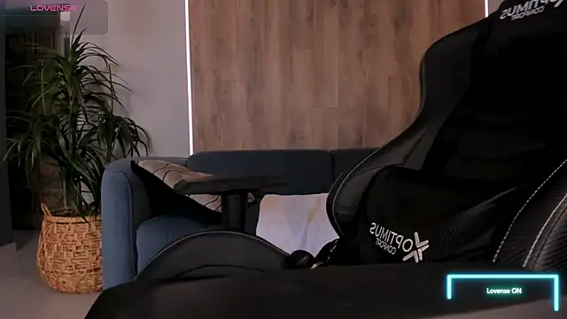 KylaMorrison live XXX chat