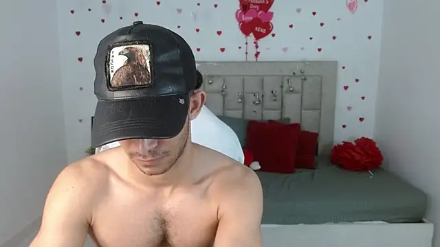 Caius_fox Adlı Modelin Web Kamerası Şovu