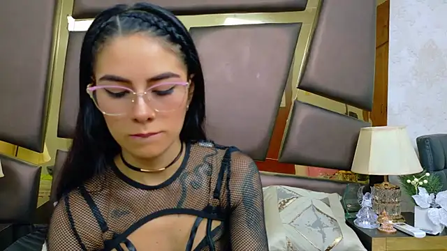 Czat XXX na żywo – NicoleEsposito