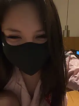 Carlin-yiyi: онлайн-секс-чат