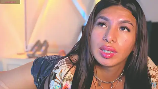 MeelFoxn Live XXX chat