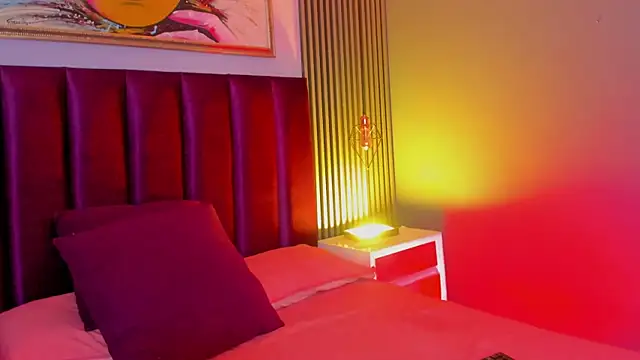 LauraAristizabal's Live XXX Chat