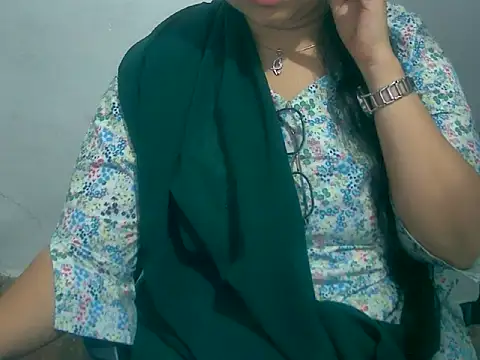 Cute_Aliyaa's Live XXX Chat