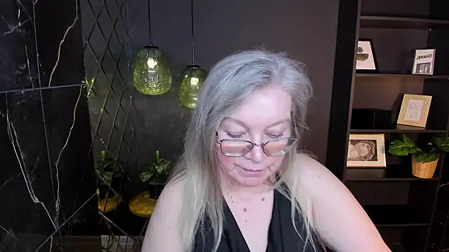 NataliMellow live XXX chat