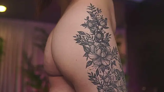 แชท XXX สดของ HotBustyBabeX