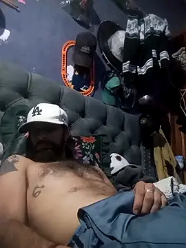 Chat XXX en directo de hairy_mannn