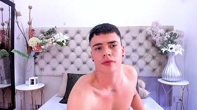 Chatroom XXX en direct de BenitoSaenz