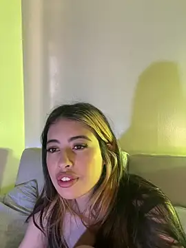 isabella-collins- 现场XXX聊天