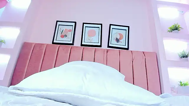 Show de Sophia_Salem na webcam