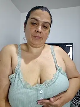 martina_foxy_ Chat XXX live