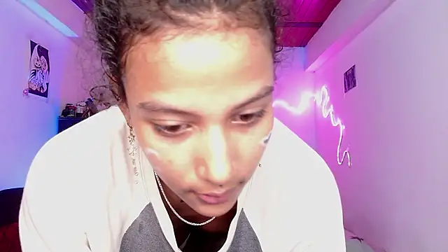 Chelsea__2 – Naživo XXX chat