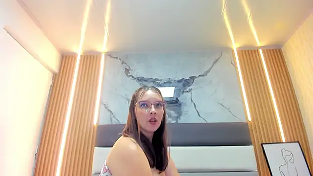 Chat +18 de LEYNABRAUN ao vivo