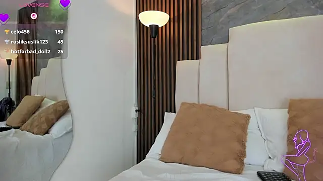 Chat +18 de catiusca_reyes_03 ao vivo