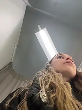 Онлайн чат XXX SashaCatt