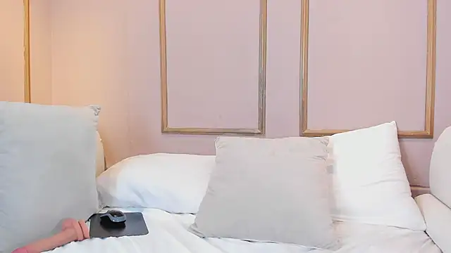 LisaLain's Live XXX Chat