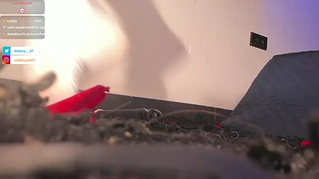 Melany__08 – Naživo XXX chat
