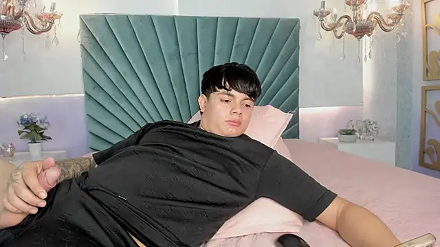 LoveRebels_ live XXX chat