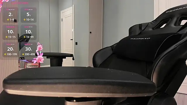 แชท XXX สดของ lovelymikky