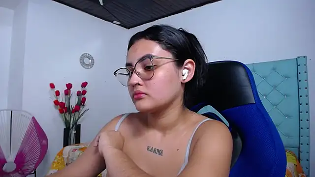 kathe-mills235 现场XXX聊天