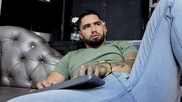 Онлайн чат XXX matteosantos