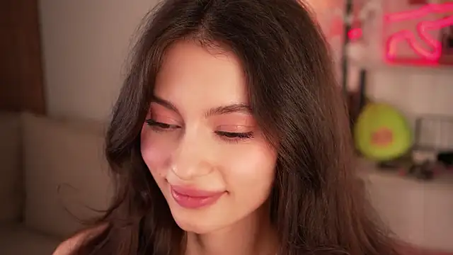 FirstOfFallen 即時 XXX 聊天