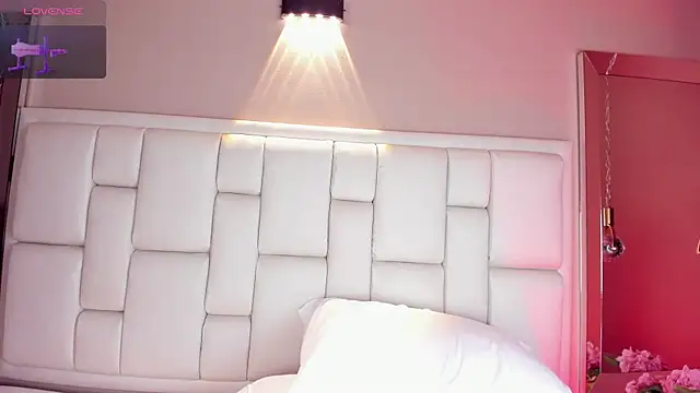 AvyMilton 现场XXX聊天