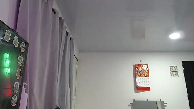 LittleCheerry69 现场XXX聊天