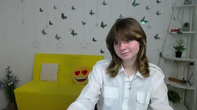 Show modela AnnaWest_ na web-kameri