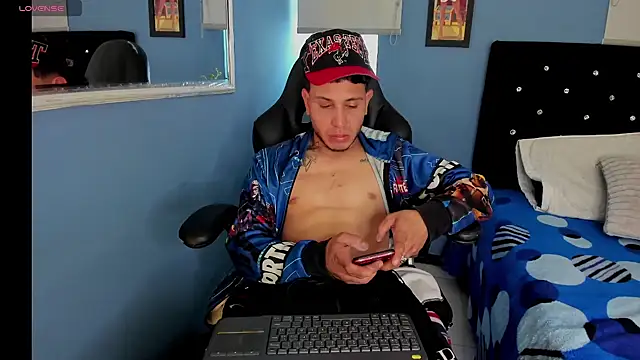 thonixxandluna Adlı Modelin Web Kamerası Şovu