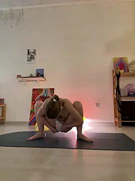 LeyaJohnsonのライブXXXチャット