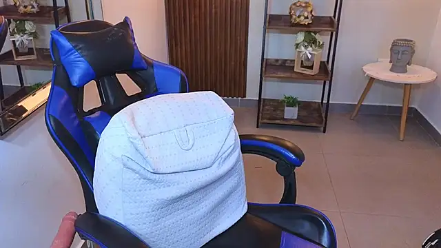 Kenya--Buhle's Live XXX Chat