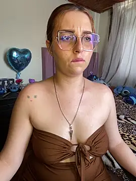 CoraVibes Chat XXX live