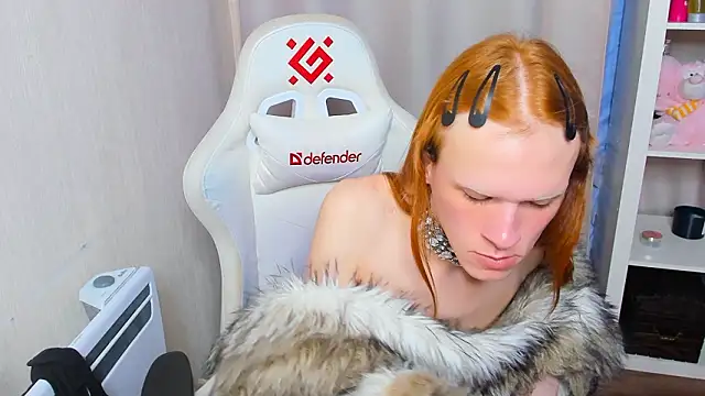 Show modela ChloeValentinee na web-kameri