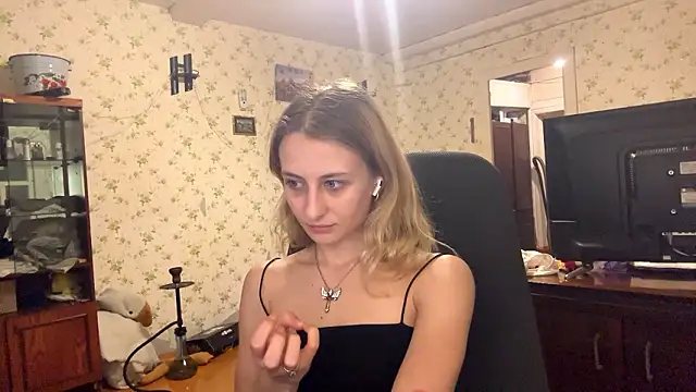 AmeliLia 现场XXX聊天