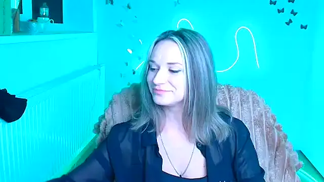 دردشة Melodie_Aster الجنسية المباشرة