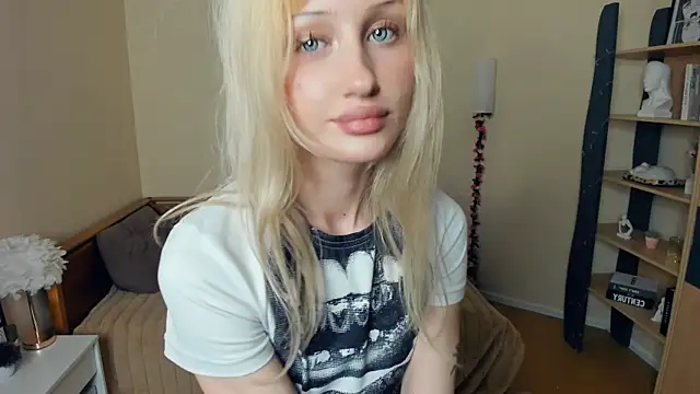 LolaStusse – Naživo XXX chat