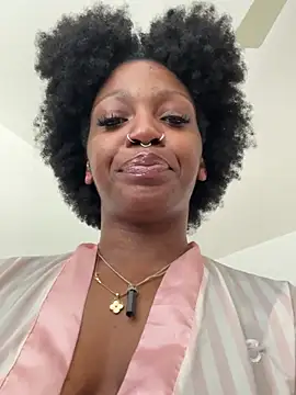 Chat +18 de mochamimi ao vivo