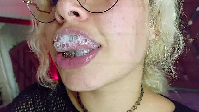 Chatroom XXX en direct de Haelycute