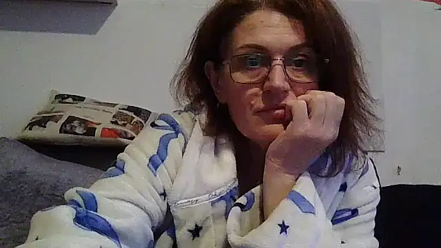 RubyyRosee: вебкам-шоу