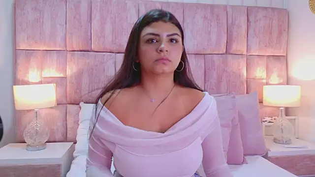 EmmaLeens Chat XXX live