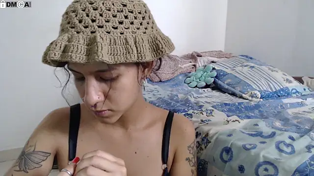 AlinaWoolf_ Chat XXX live