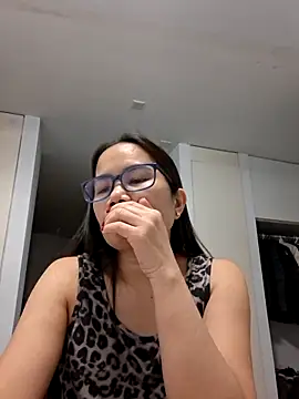 kittybabe69 Pertunjukan Webcam