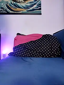 EmmaKrosss' Live XXX Chat