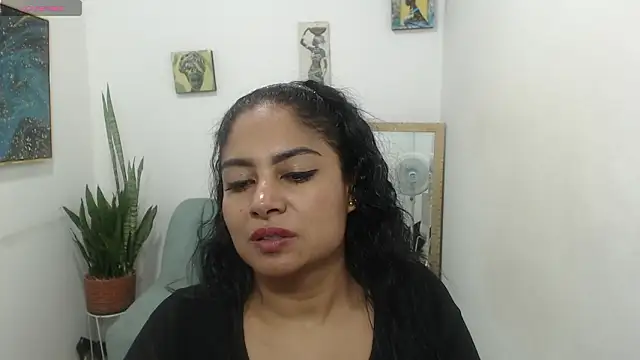 Luna_Fyre Obrolan Langsung XXX