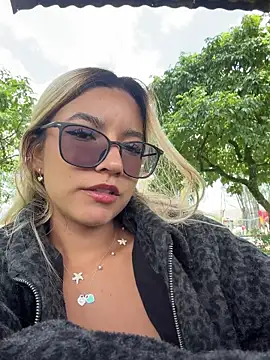 Živý XXX chat Pretty_roxxyy