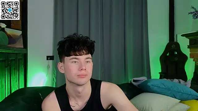 Cute_Mike Obrolan Langsung XXX